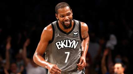 Kevin Durant Pushing for Nets to Poach Legendary Lakers Free Agent
