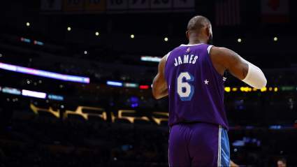 LeBron James Could Plan Lakers Exit in New Contract Extension: Report