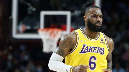 Lakers Make Enormous Promise to LeBron James: Report