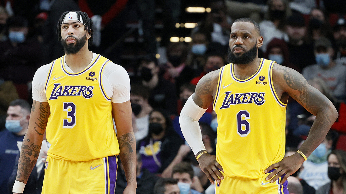 Lakers Rumors: Wild NBA Trade Proposal Sends LeBron To Hawks