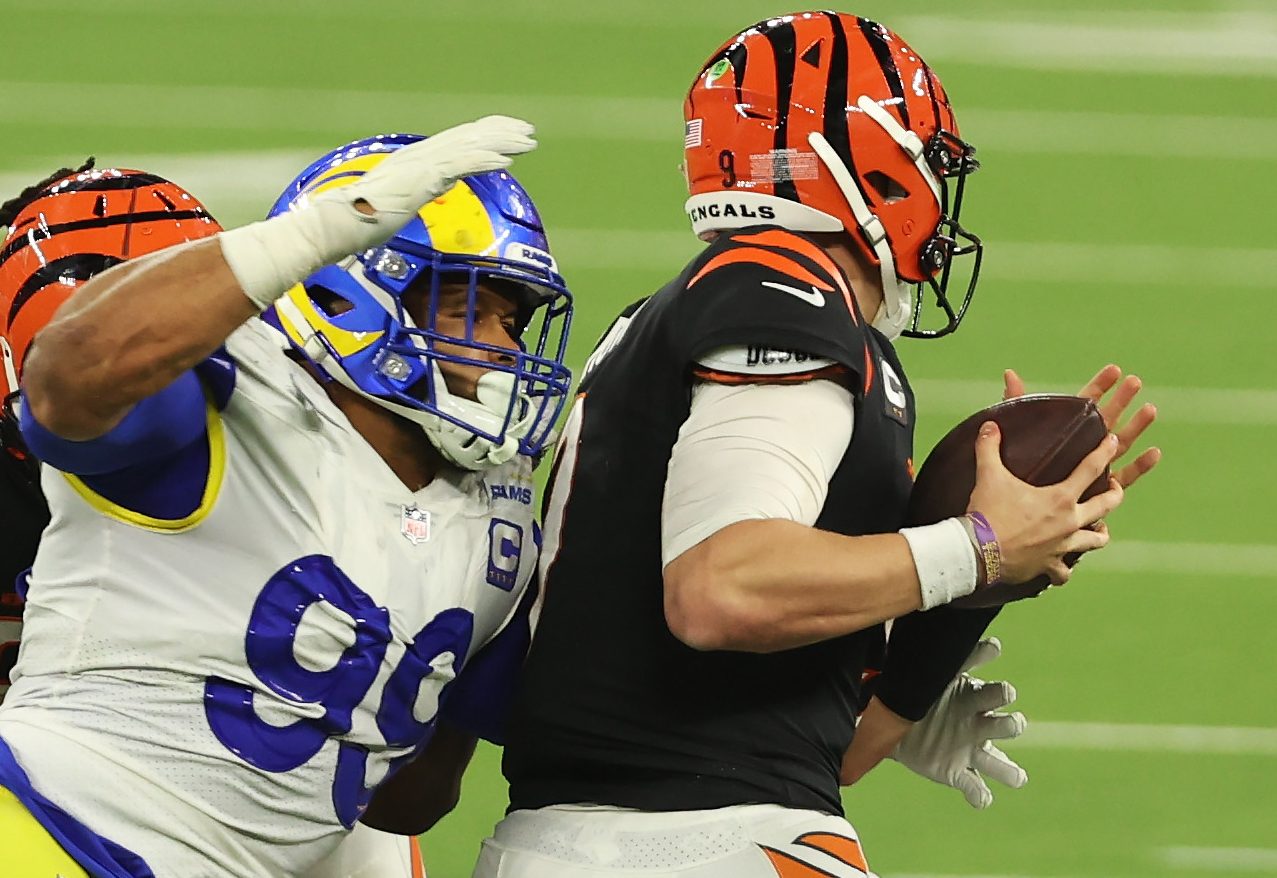 Aaron Donald: Rams star appears to swing helmet at Bengals players
