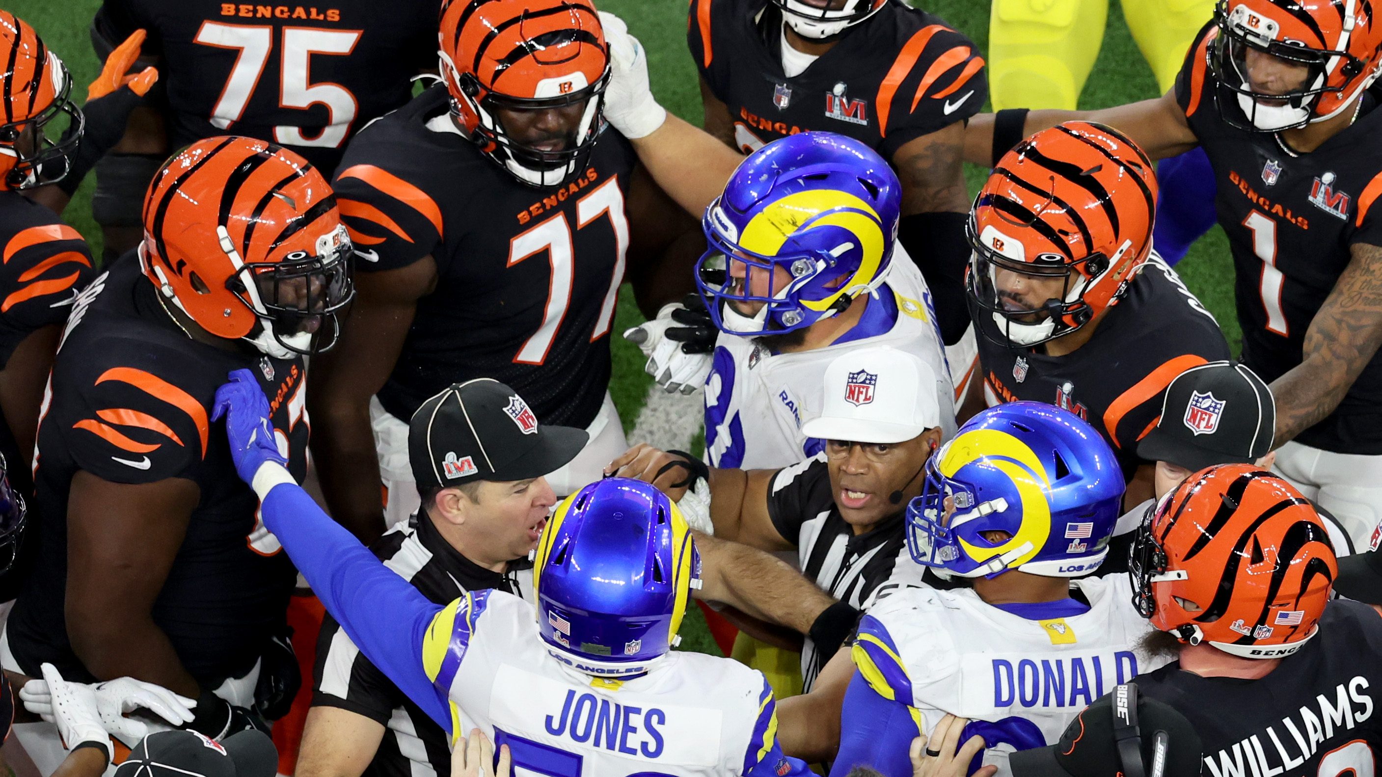 VIDEO: Brawl breaks out between Bengals, Rams during practice