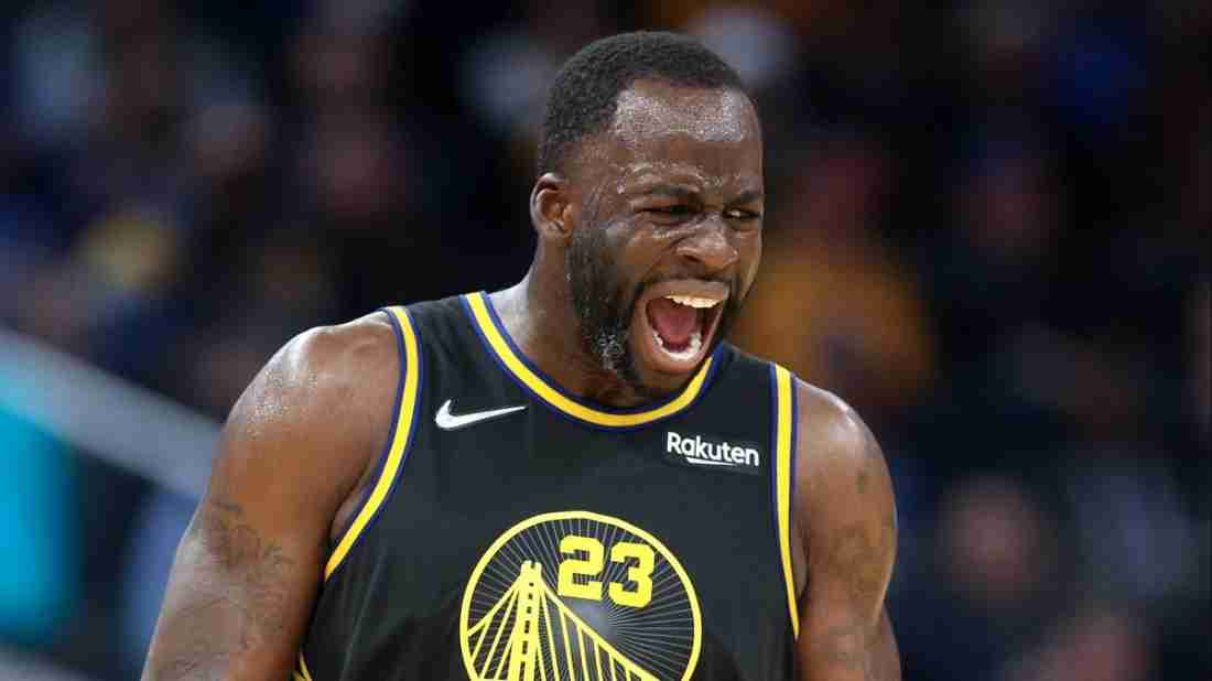 NBA Legend Backs Warriors' Draymond Green After Punch