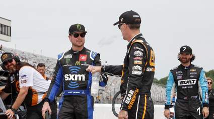 Kevin Harvick Passes Kurt Busch on Historic List