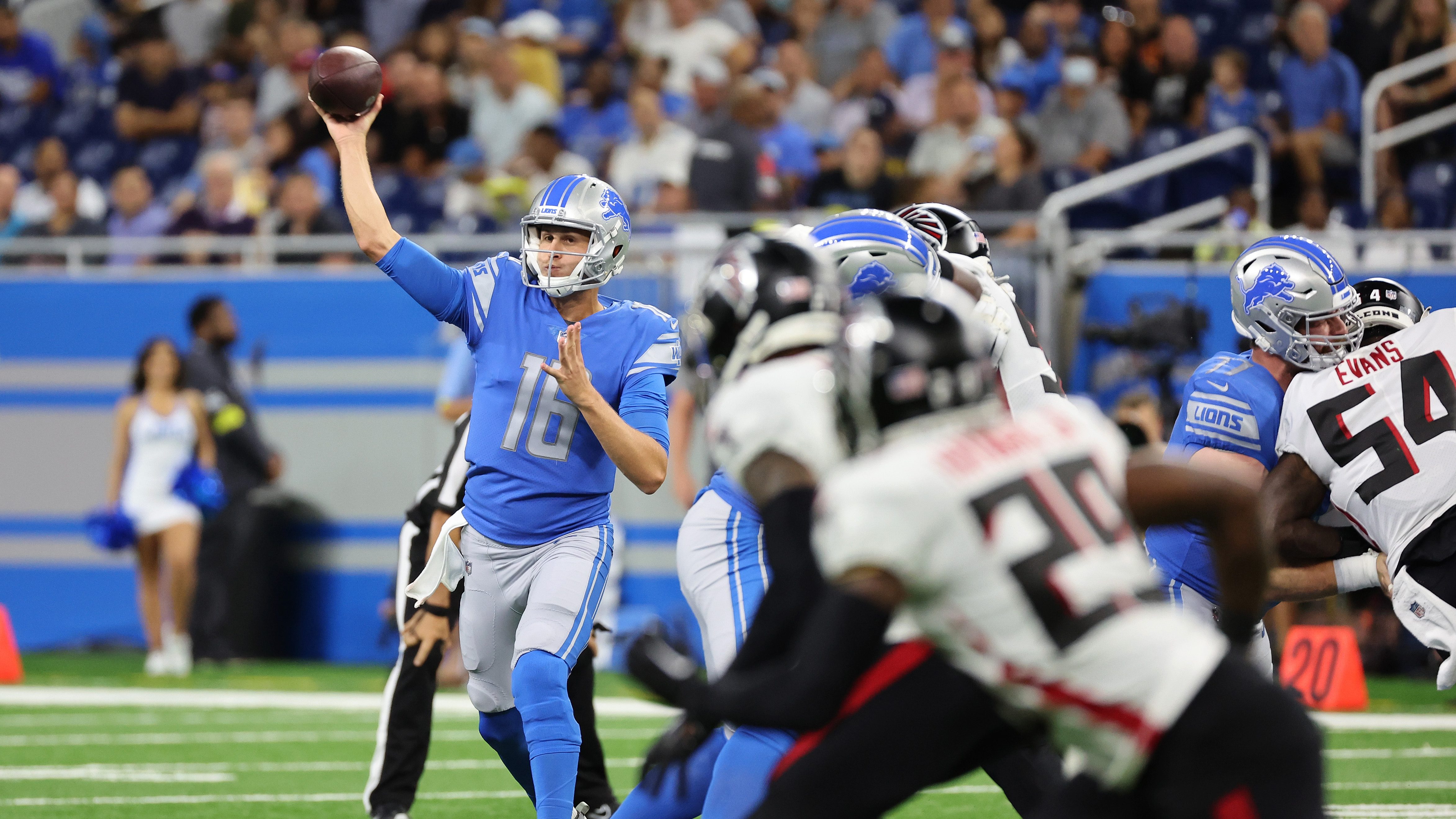 Jared Goff wins over Lions' fans with remarkable finish to the