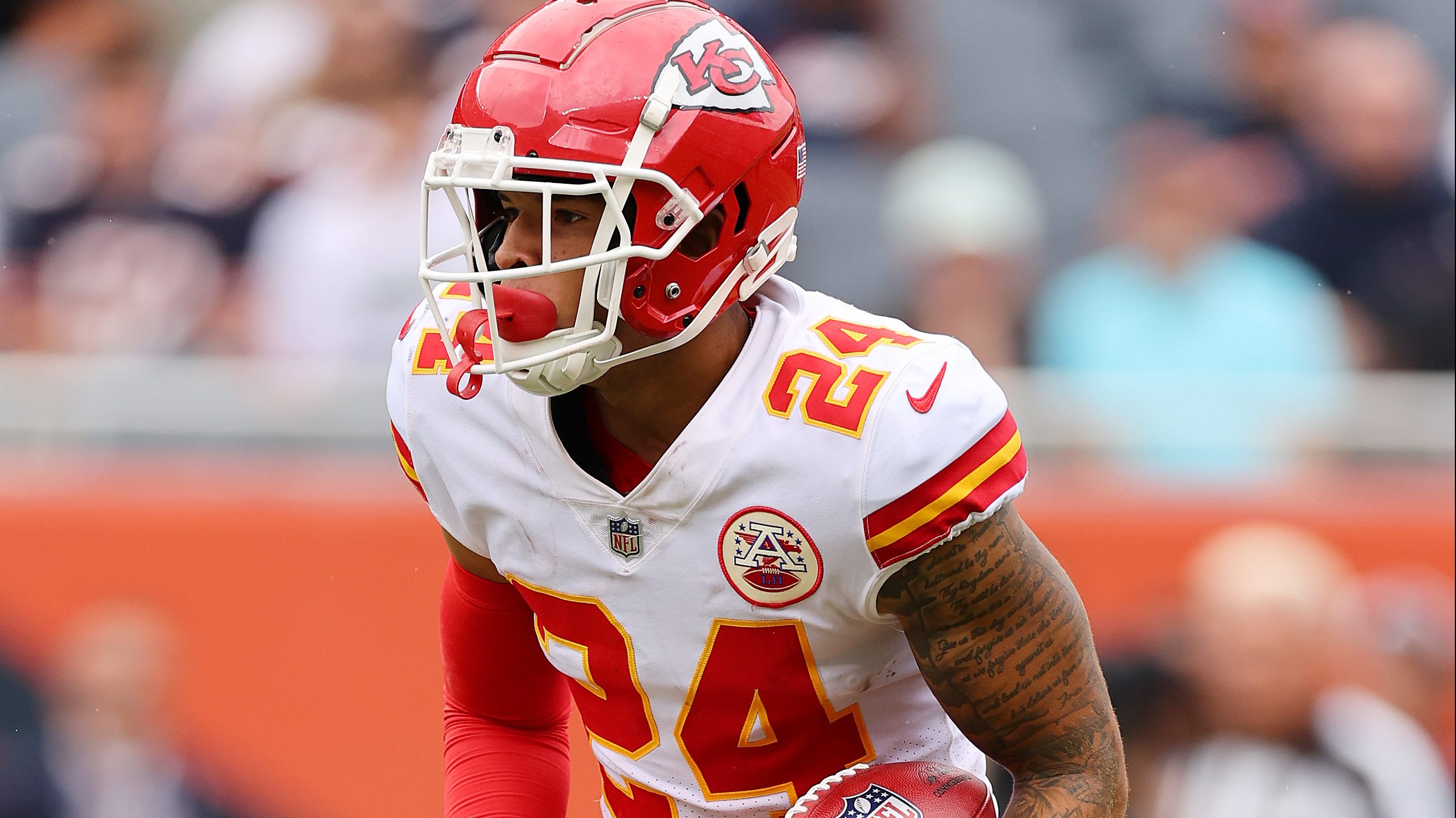 Chiefs WR Skyy Moore Gushes Over RB Isiah Pacheco: 'He's Balling'