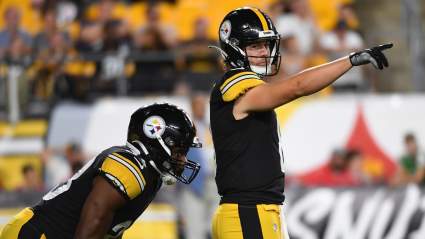 Ex-Steelers Star, 2x Super Bowl Winner Urges Mike Tomlin to ‘Roll With Kenny Pickett’