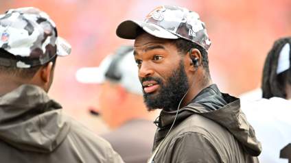 Browns Won’t Rule Out Acquiring Veteran QB ‘On the Cheap’