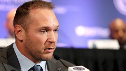 Brian Urlacher Has Stern Warning for Bears: ‘They Can’t Do It’