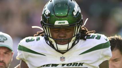 Jets Load up on O-Line, Cut Fan-Favorite Pass Rusher