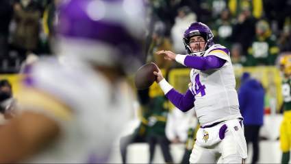 Seahawks Sign Record-Setting Quarterback After Release