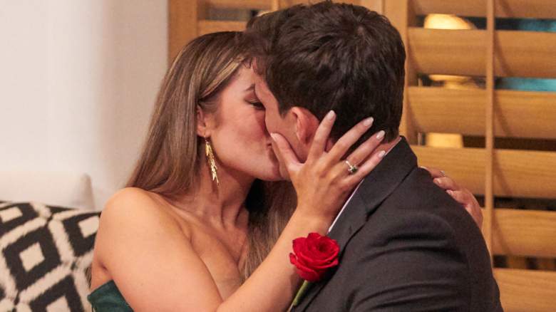 Rachel Recchia kisses Tino Franco.