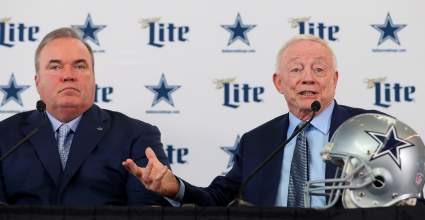 Cowboys Predicted to Trade Star TE to Panthers in ‘Bold’ Deal