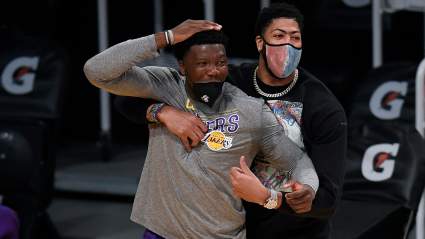 Former Lakers Forward & Champion Signs With Western Conference Foe