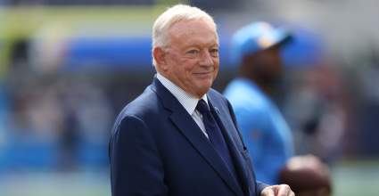 Cowboys Predicted to Enter Trade Race for Bears’ 3-Time Pro Bowler