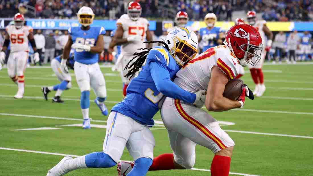 How to Watch Chiefs vs Chargers Game Tonight