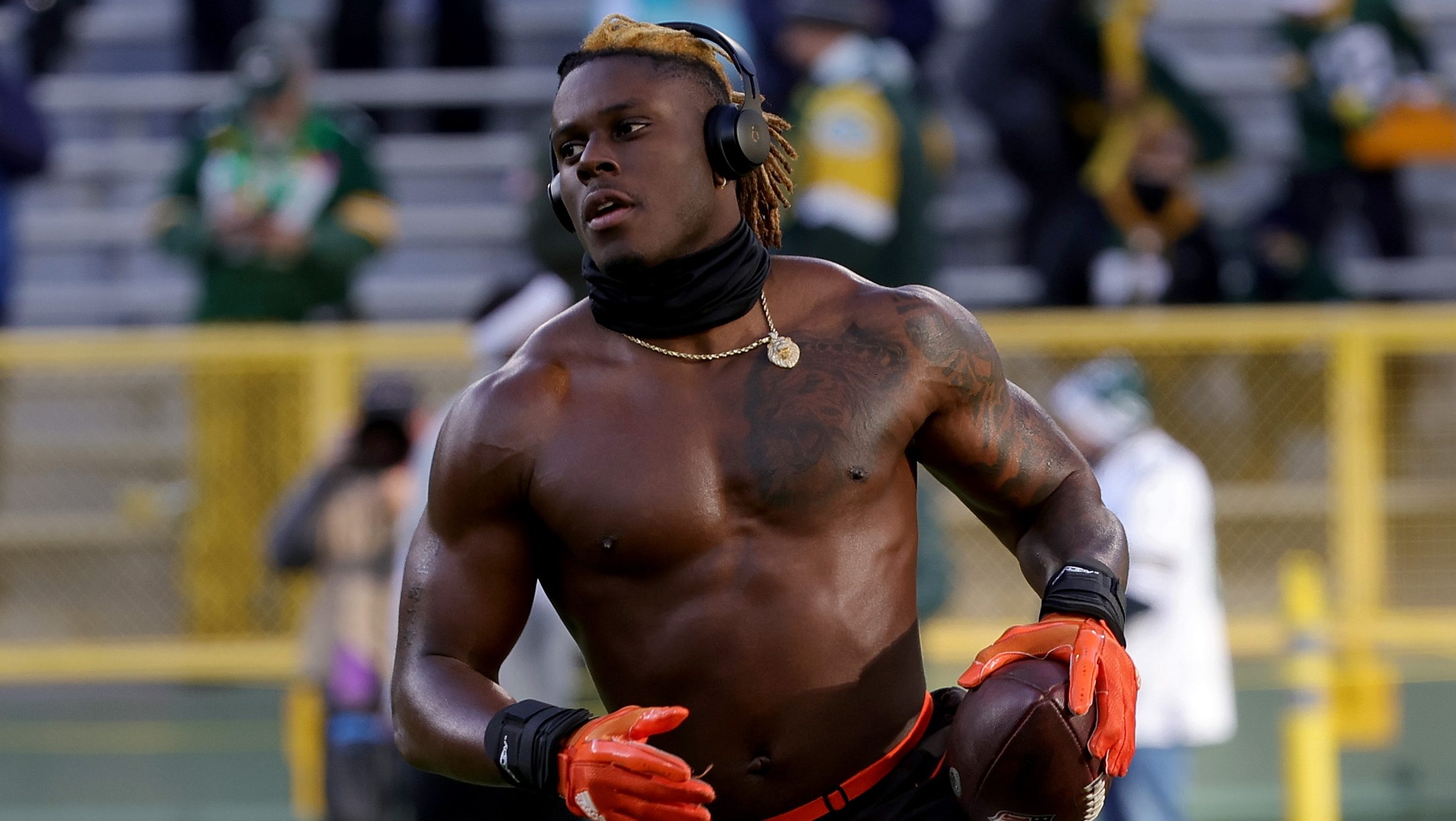 Browns TE David Njoku Reacts To Addition Of Veteran Jesse James   GettyImages 1360849146 E1662423679386 