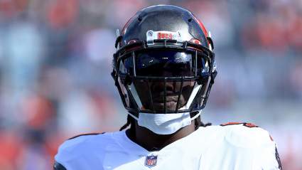 Raiders ‘Must Pursue’ 3-Time Pro Bowl Pass Rusher for $7 Million Contract