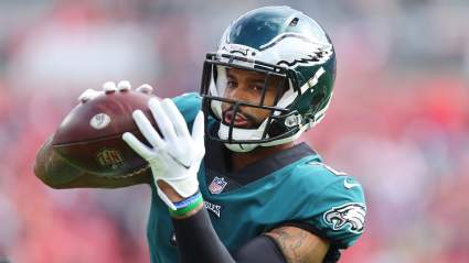 Eagles Defensive Star Eyes Switch to Offense