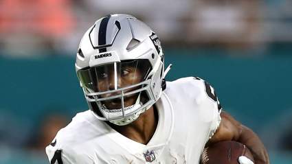 Raiders Sign Veteran WR & OL, Release Pass Rusher