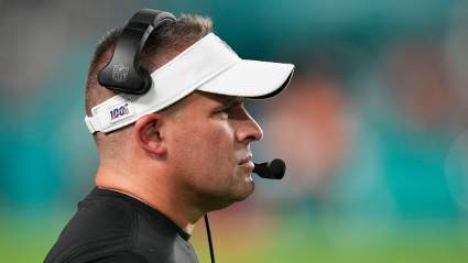 Raiders Lose Starter to Broken Thumb; Will Have Surgery: Report