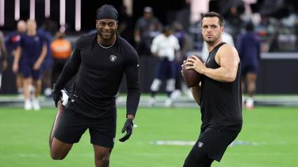 Chargers Coach Has Strong Message on Davante Adams & Derek Carr Duo