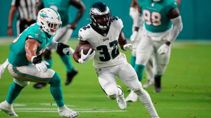 Steelers Add Ex-Eagles RB, ‘Gadget Player’; Browns Work out Joe Haeg