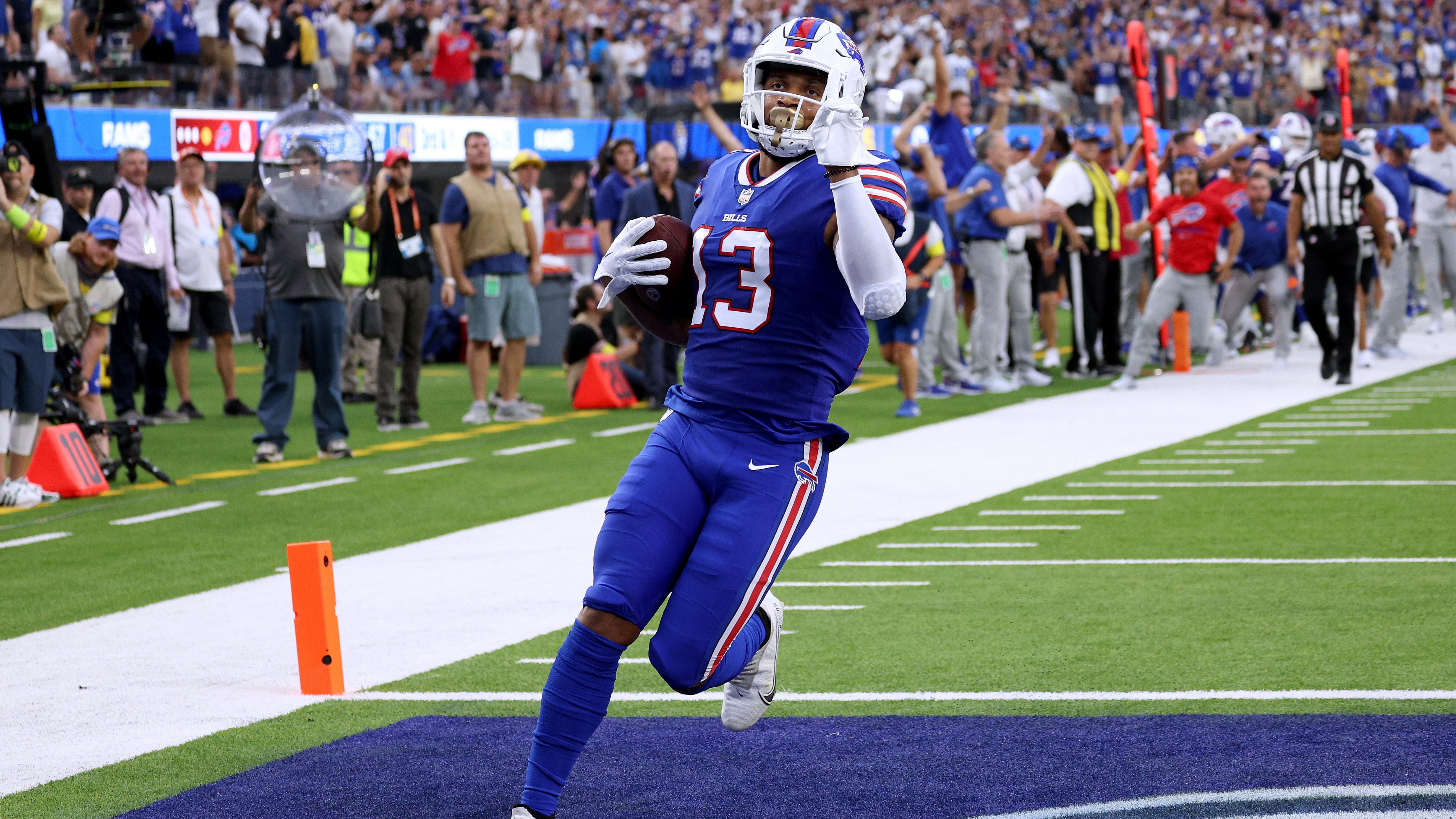 Bills Receive Grim Update On WR Gabe Davis' Injury: Insider