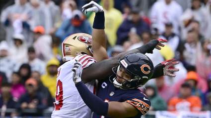 Returning $15 Million 49er Shows Scary Grown Man Strength [WATCH]