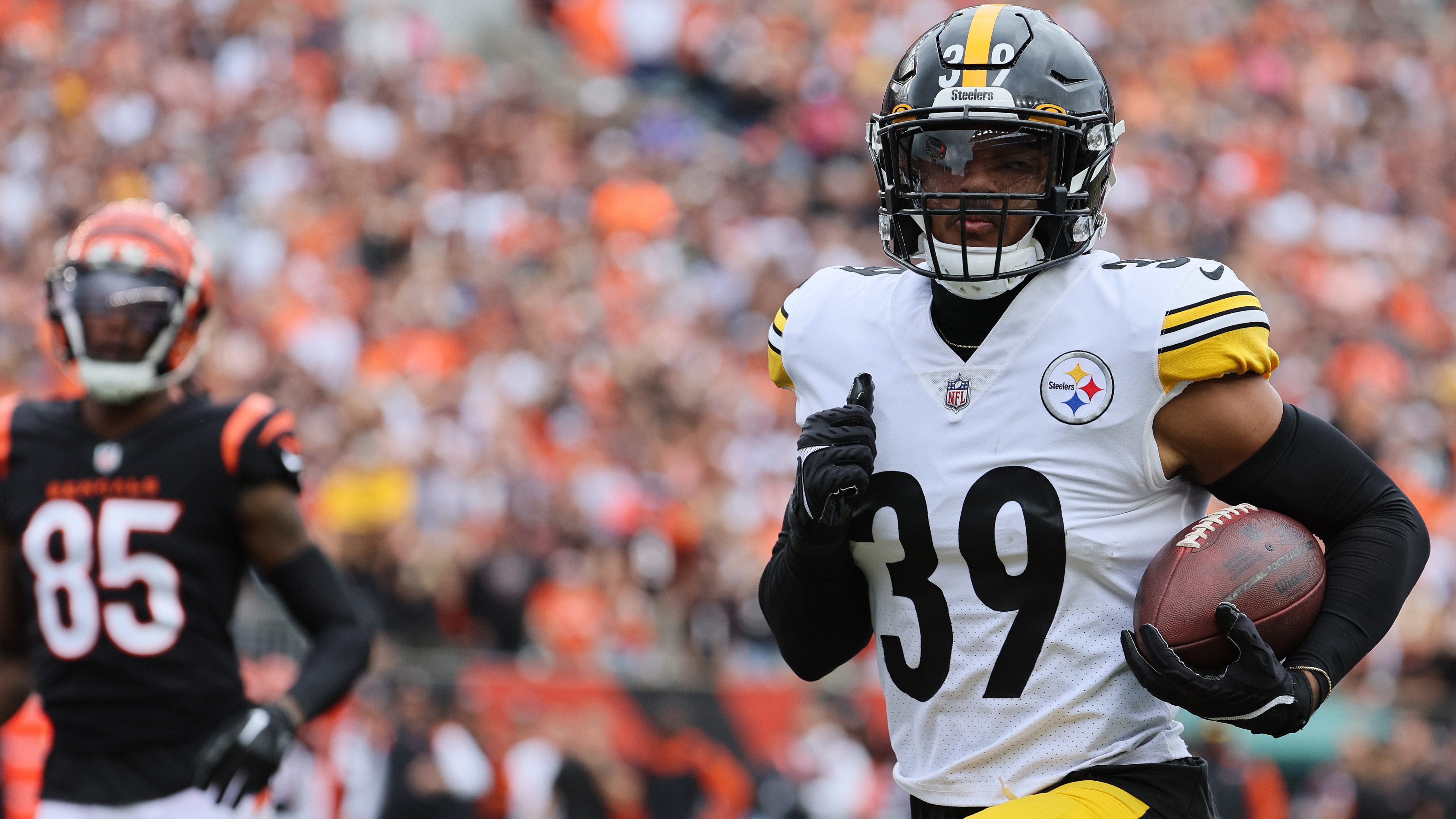 Steelers' Chase Claypool, Minkah Fitzpatrick involved in practice fight:  reports