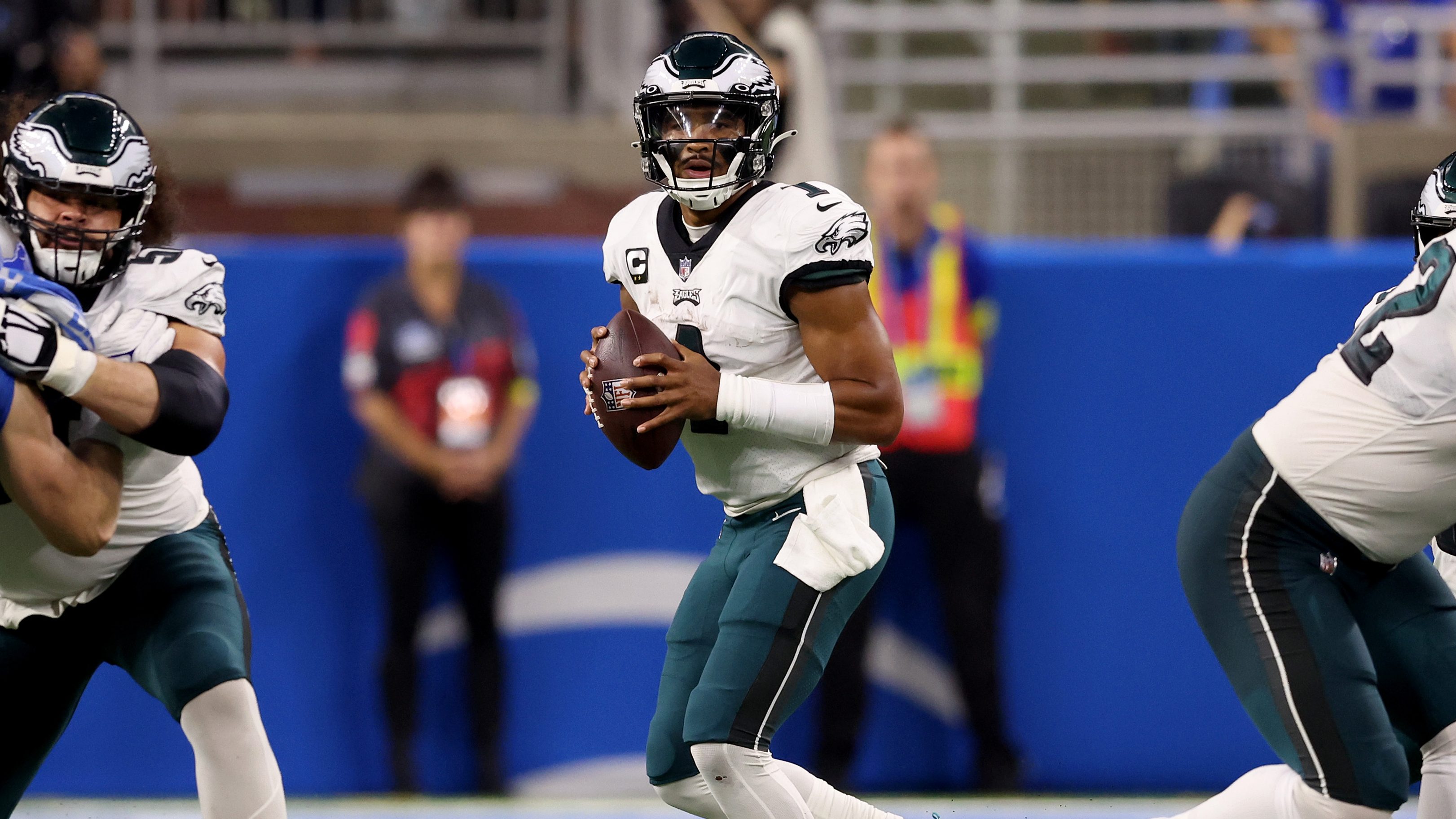 Eagles stats: Blitz is working, Jalen Hurts' completion percentage