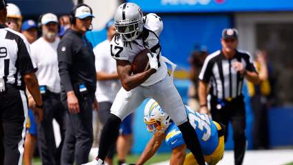 Raiders’ Davante Adams Puts Cardinals DBs on Notice