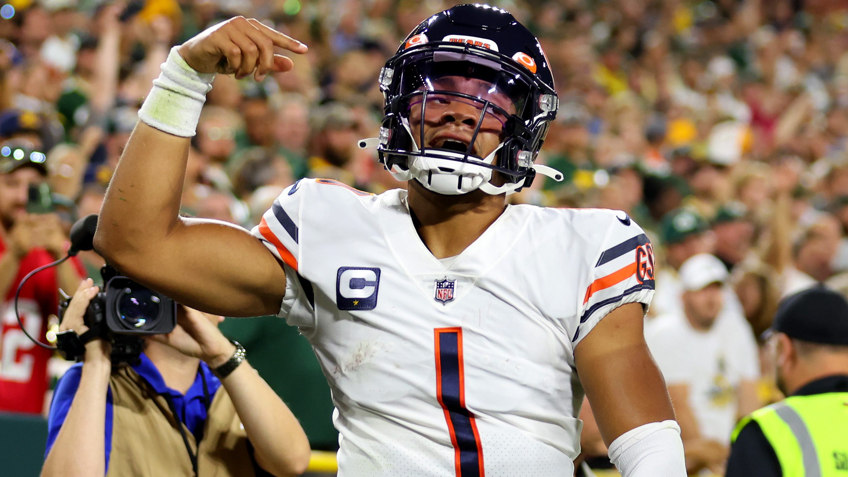 Bears Fans Celebrate Justin Fields' Strong Performance in Win vs