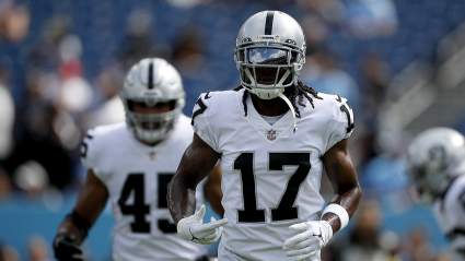 Analyst Shares Blunt Truth for Raiders WR Davante Adams