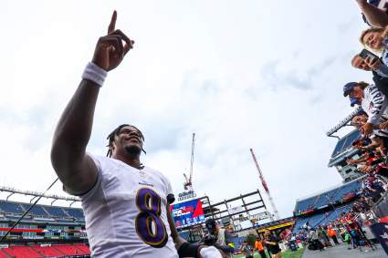 ‘Other Teams Could Tempt’ Ravens to Trade Lamar Jackson for Draft Haul: Report