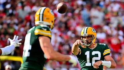 Rodgers Cracks Bucs’ 2-Point Code, Helps Packers’ Defense Secure Win