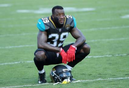 49ers Replace Elijah Mitchell With One-Time Pro Bowler