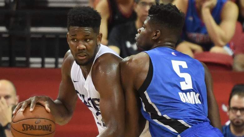 Magic center Mo Bamba (right)