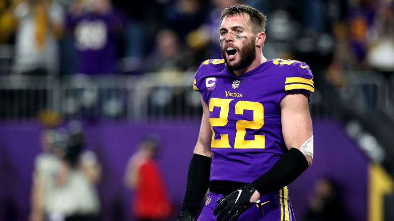 Minnesota Vikings safety Harrison Smith (22) in action during the first  half of an NFL football game against the Chicago Bears, Sunday, Oct. 9,  2022 in Minneapolis. (AP Photo/Stacy Bengs Stock Photo - Alamy