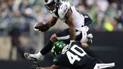 Ex-Jets CB Claimed by Raiders, Kicker Joins Super Bowl Contender: Report