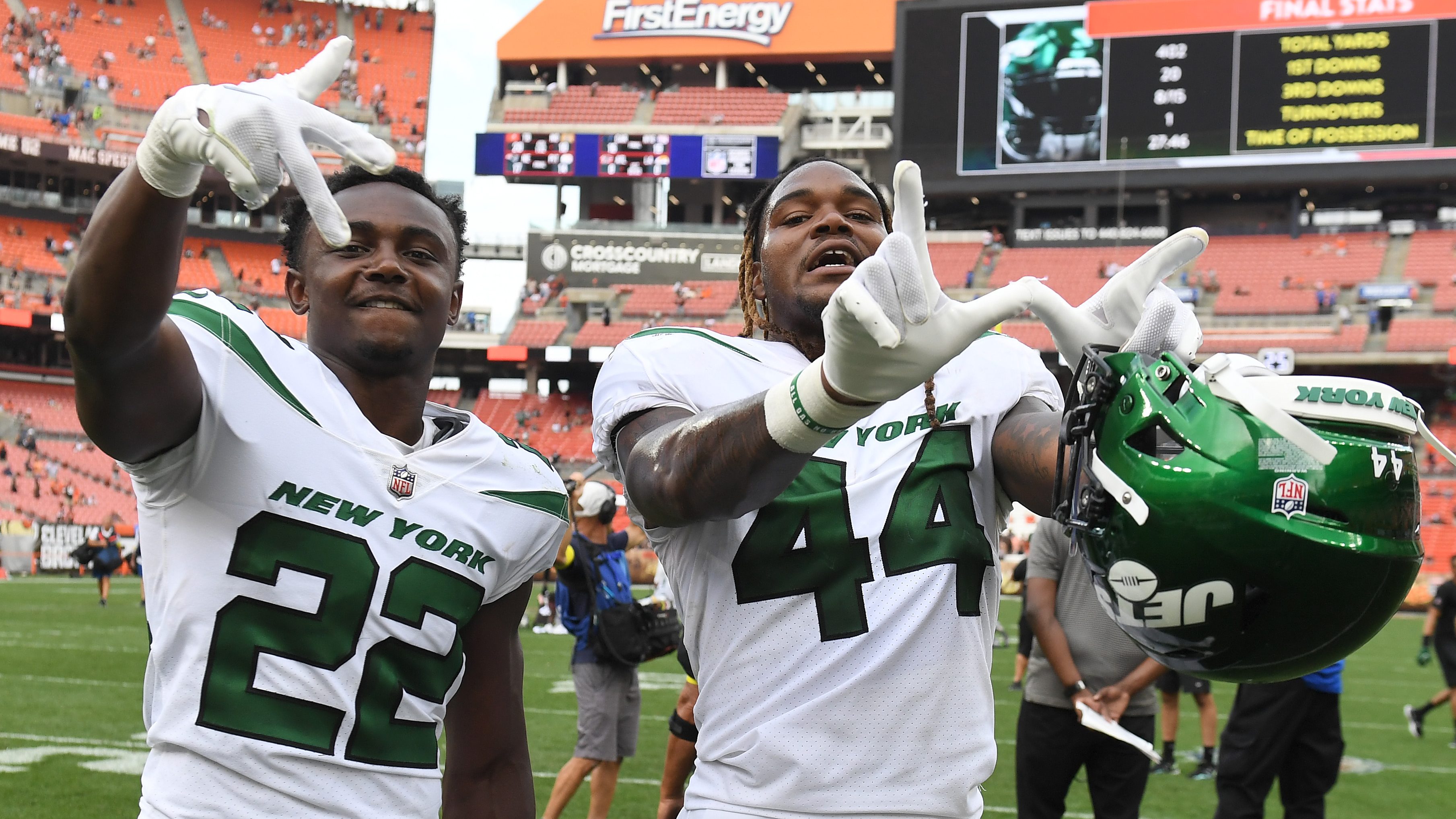 Jets End Zones In Rough Shape Vs. Patriots At MetLife Stadium