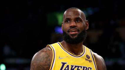 Blockbuster Trade Proposal Rebrands LeBron James as Warriors Star