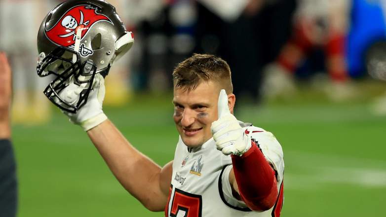 Rob Gronkowski, Buccaneers clinch Super Bowl berth with win over Packers in  NFC championship game - Arizona Desert Swarm
