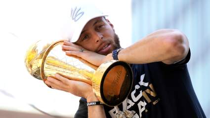 Warriors’ Stephen Curry Blasted for Antics at Canelo-GGG III