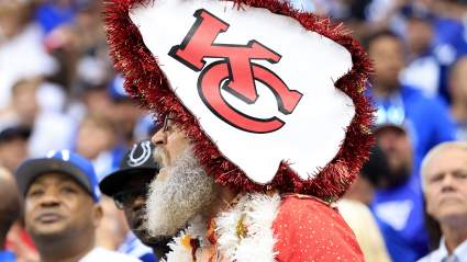 Chiefs 4-Year Veteran Calms Fans With Cryptic Tweet After Colts Loss