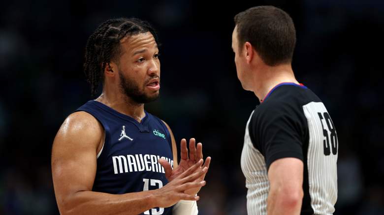 Jalen Brunson in 2023 has been 🤯 33.2 PPG 5.2 RPG 5.6 APG 52.6 FG% 50.0  3P% All-Star this season? 🤔