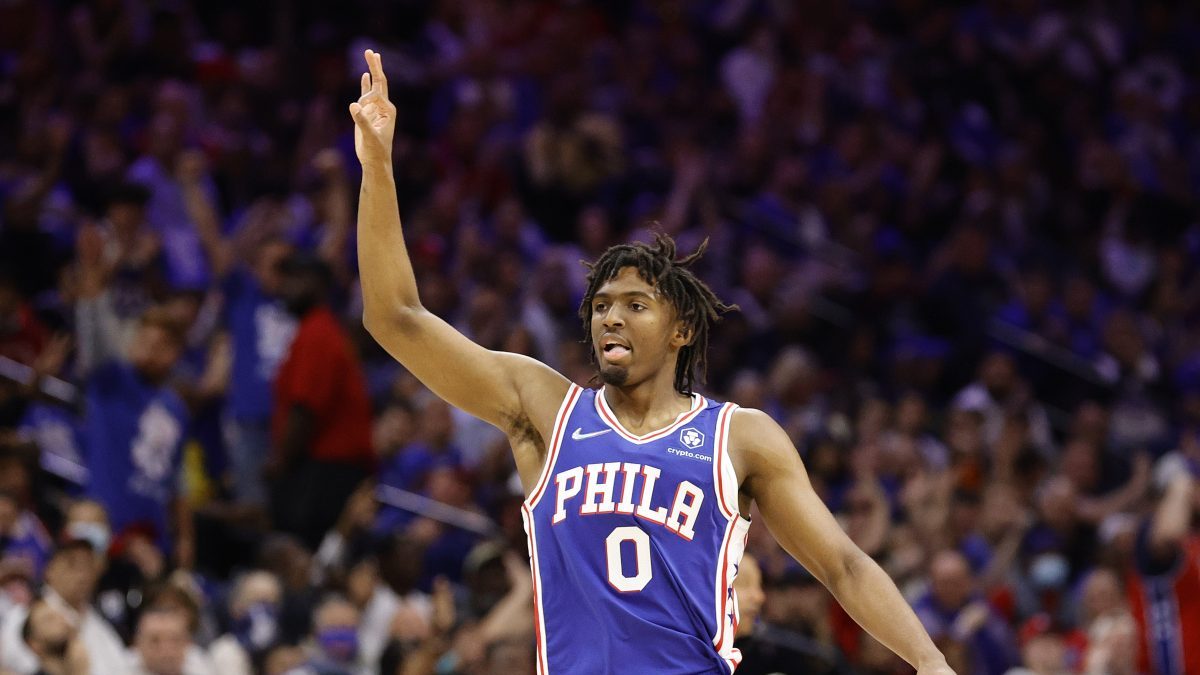 Sixers pick Tyrese Maxey at No. 21 in 2020 NBA draft, trade Al
