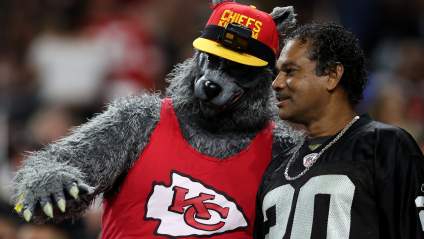 Chiefs Kingdom Ruthlessly Trolls Raider Nation Ahead of MNF Matchup