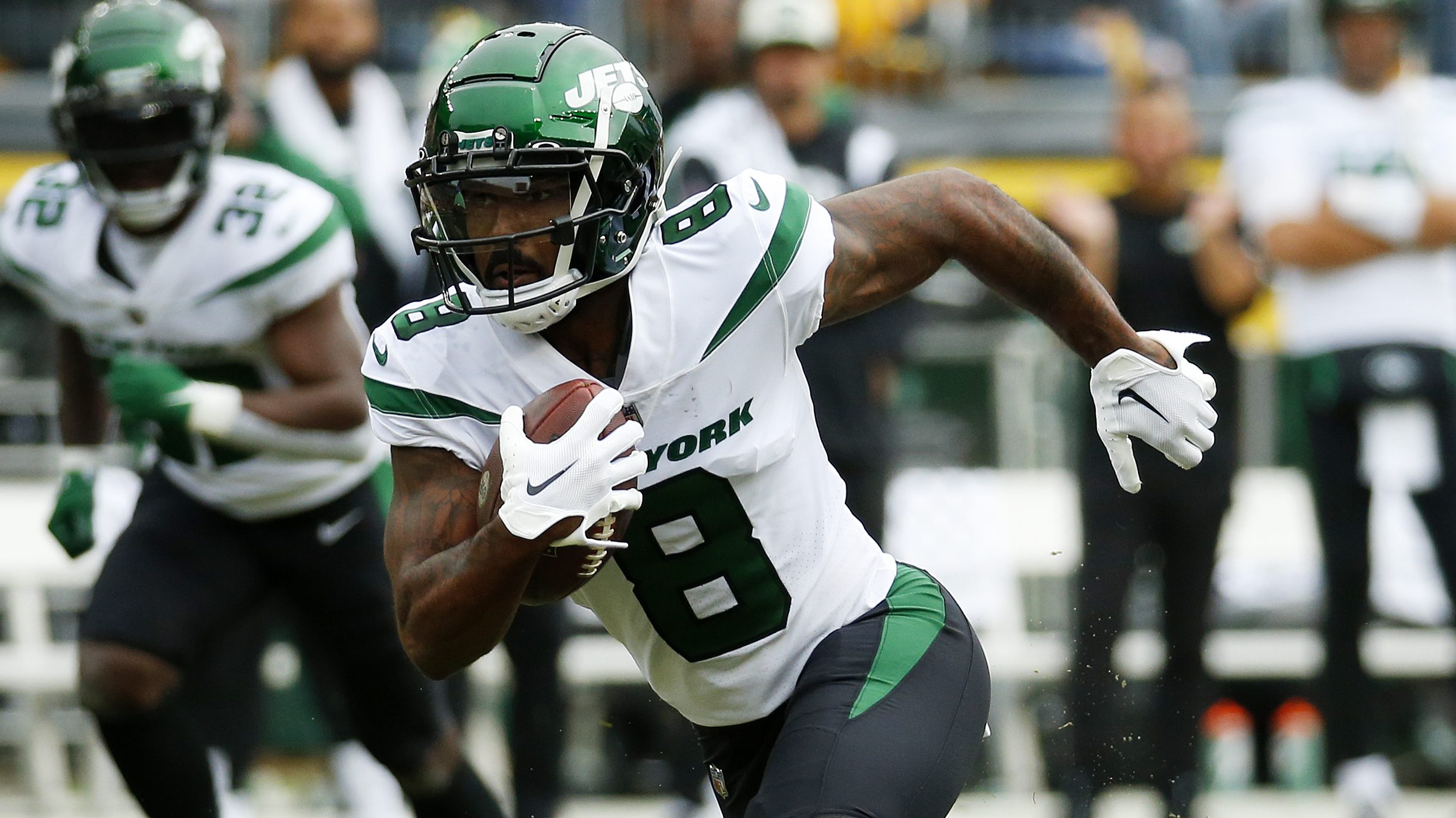 Jets WR Elijah Moore back at practice after trade request: 'He