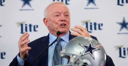 Super Bowl Contender Attempted to Land Cowboys Quarterback: Report